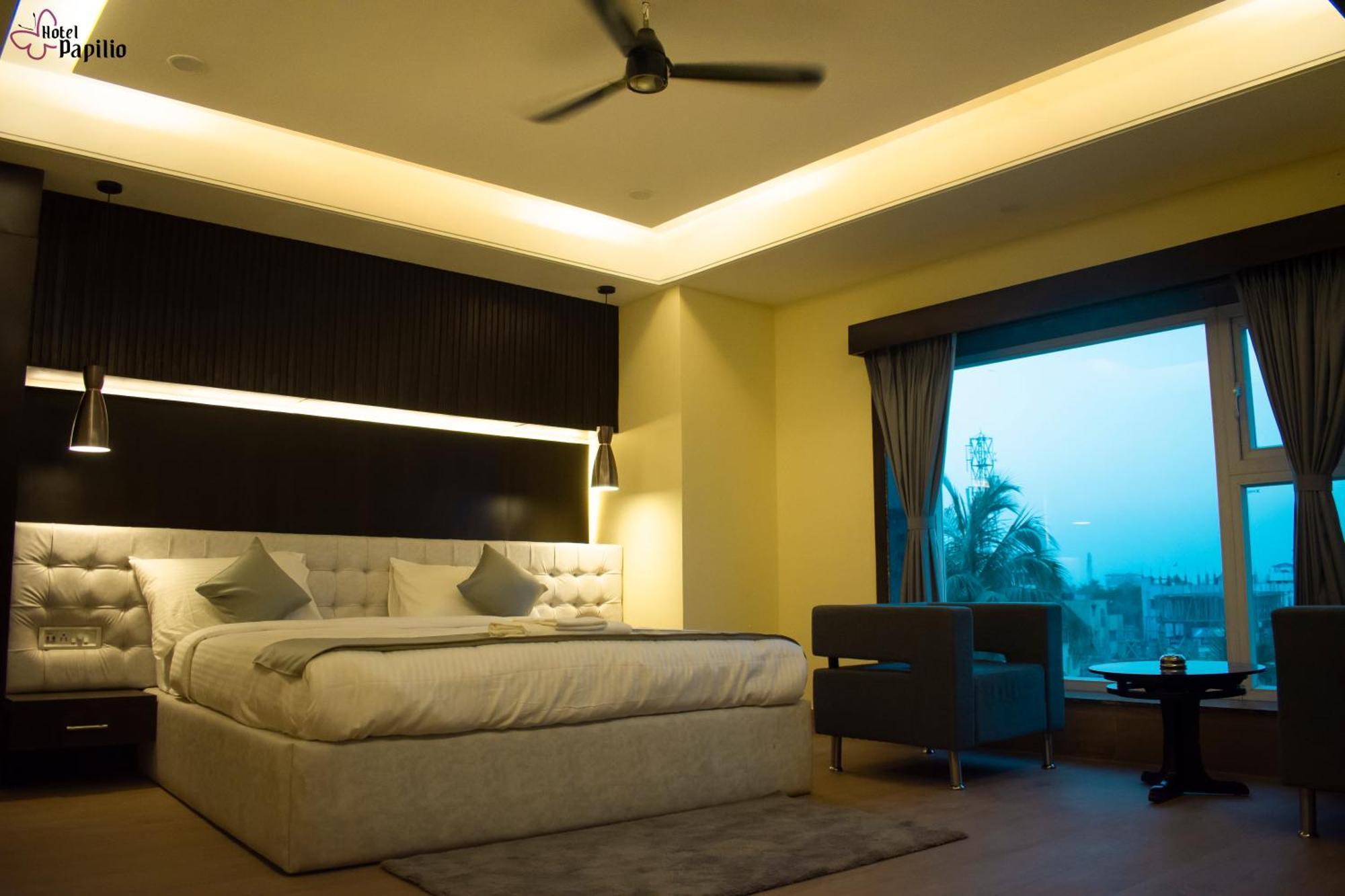 Hotel Papilio Malda Екстер'єр фото