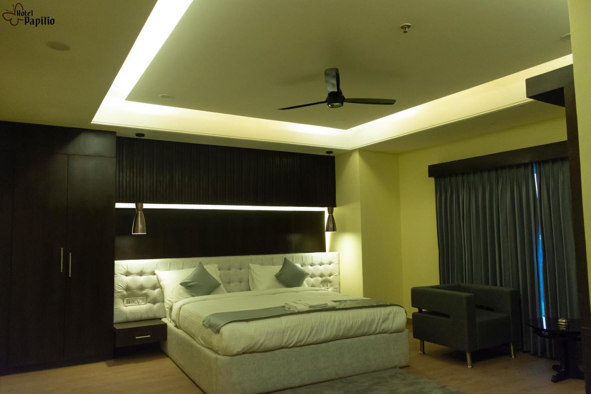 Hotel Papilio Malda Екстер'єр фото