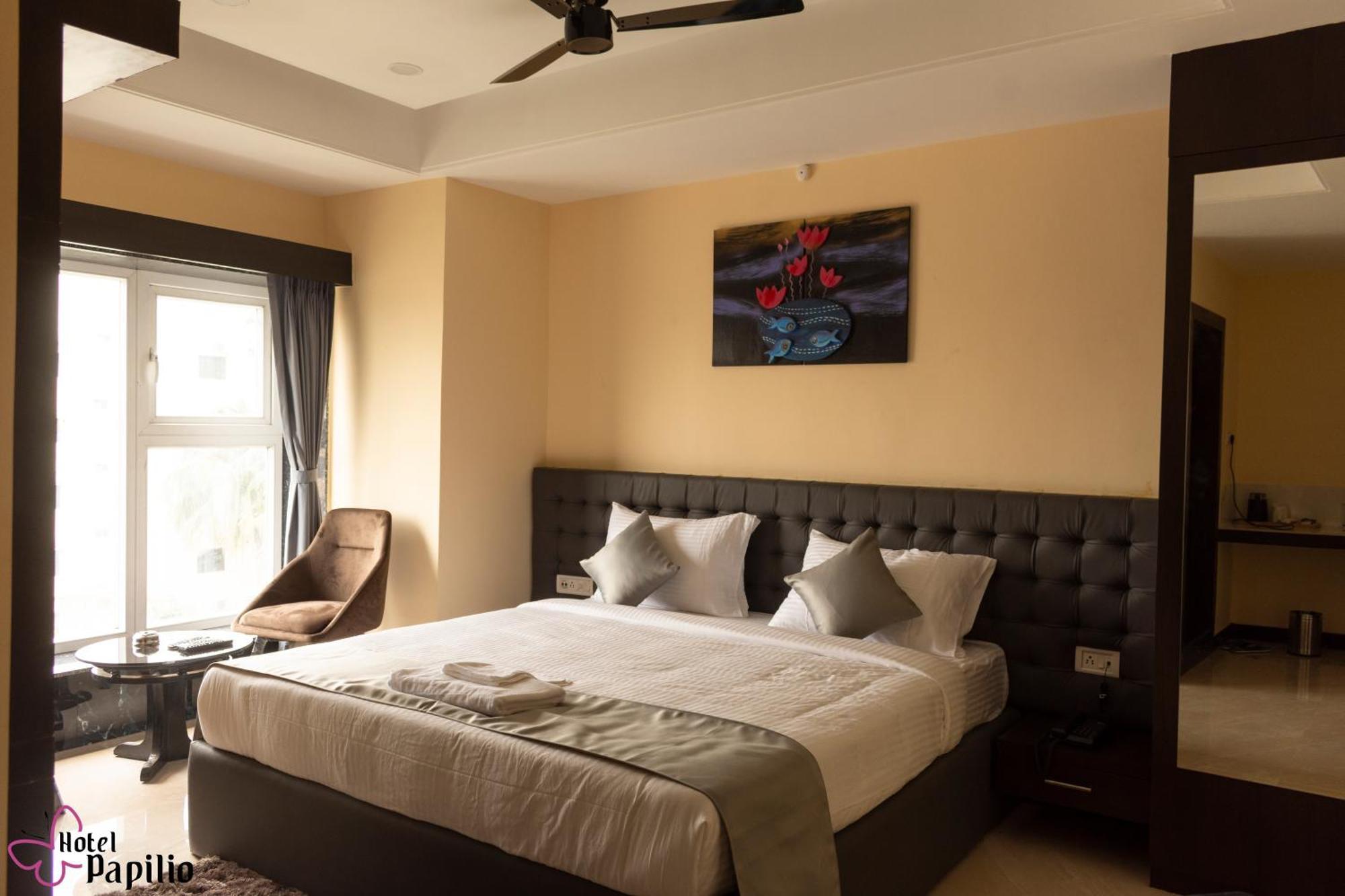 Hotel Papilio Malda Екстер'єр фото