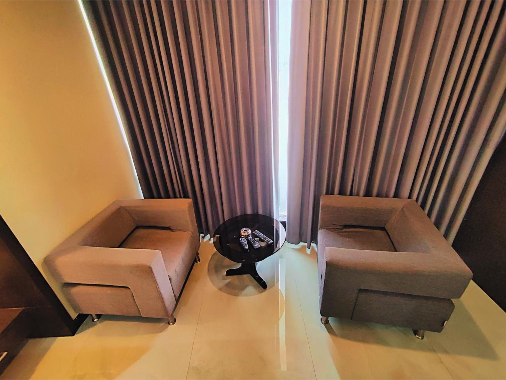 Hotel Papilio Malda Екстер'єр фото